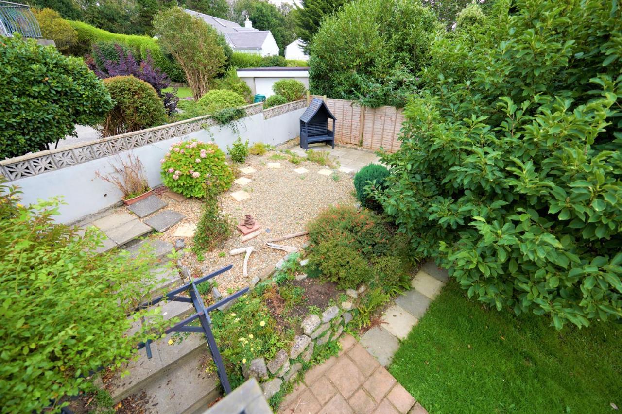 Sea Gem- Beautiful Family Home With Stunning Sea Views & Garden Тенбі Екстер'єр фото